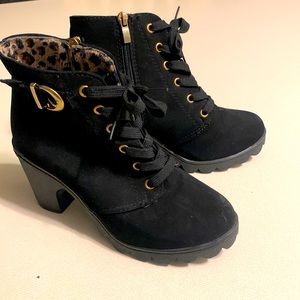 Chino Heeled Ankle Boots